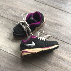 Toddler girl Nike’s. Gently used Sz 8